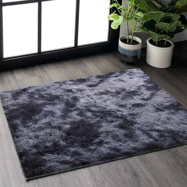 Rugs Small Bedroom Soft Living Room Area Rugs Fluffy Bedside Rug Shaggy Carpets Non-Slip Modern Luxury Fur Carpet for Kids Room Comfy Home Decor Floor Mat(60 x 110 cm, Black grey