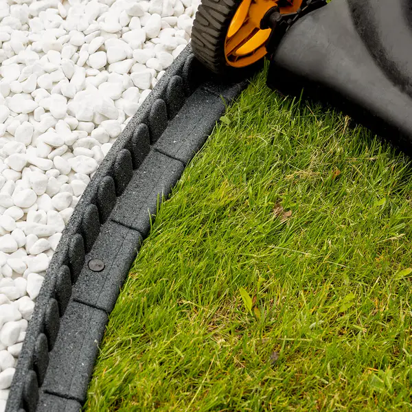 UNIGARDIA Flexible Lawn Edging from Recycled Rubber - Very Sturdy Flower Bed & Grass Lawns Edging - Easy to Use Garden Edging Border - 4 x 1.2 m (4.8 m) with 16 Ground Anchors, Anthracite