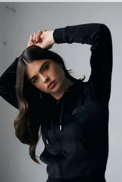 Leighton Velour Zipper Pitch Black