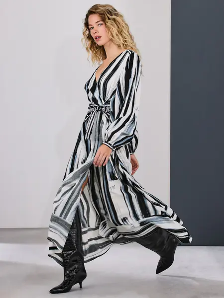 Navy Blue/Ecru Stripe V-Neck Tie Waist Long Sleeve Midi Dress Now €26