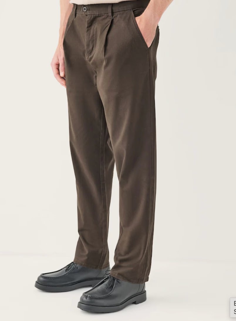 Men's Tan Brown Single Pleat Regular Relaxed Tapered Fit Stretch Chinos Trousers - Sizes 30 - 44 - Free Click & Collect