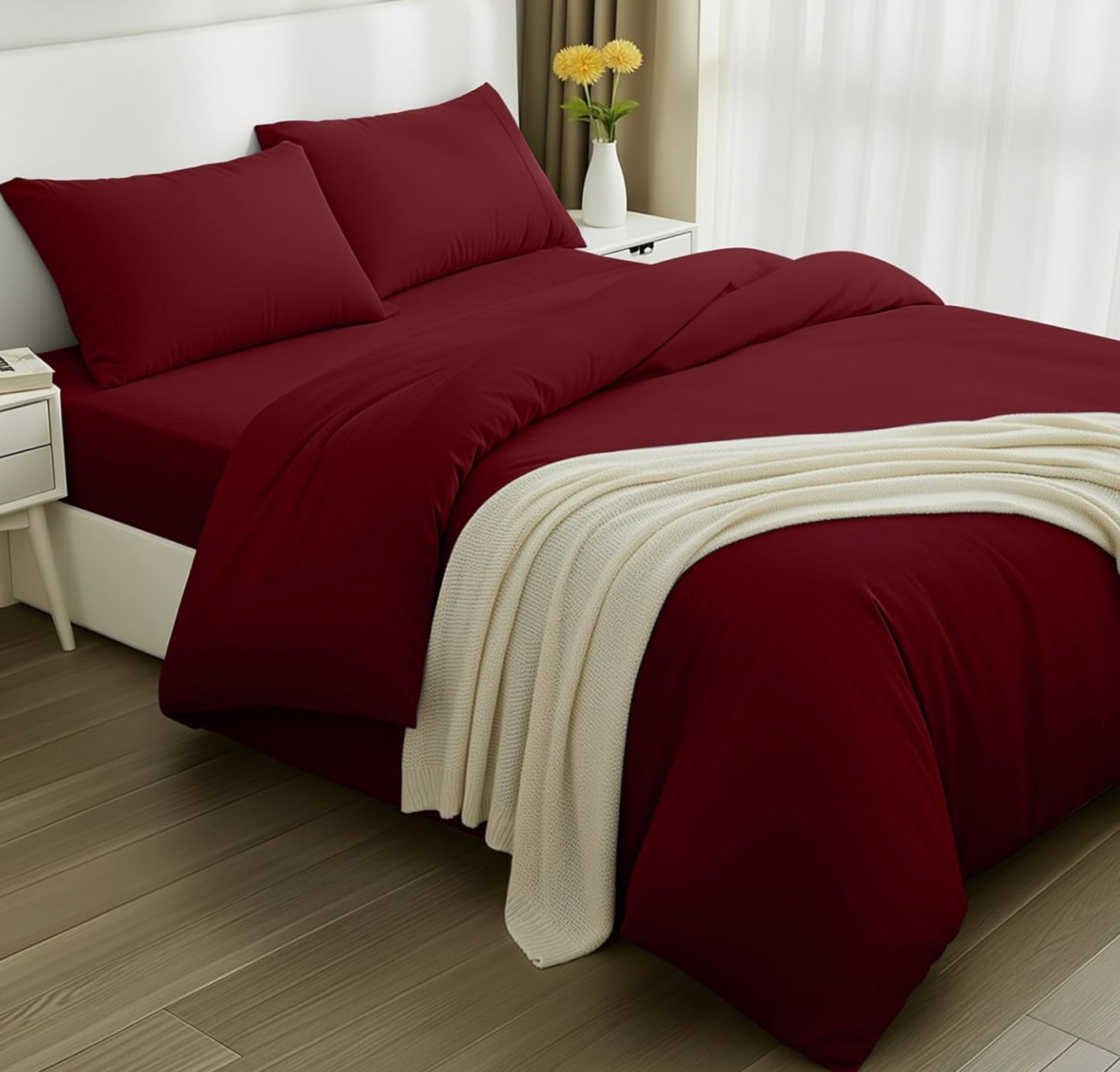 Utopia Bedding 4 Piece Double Bedding Set - Duvet Cover, Fitted Sheet with Pillow cases - Soft Brushed Microfiber (Red)